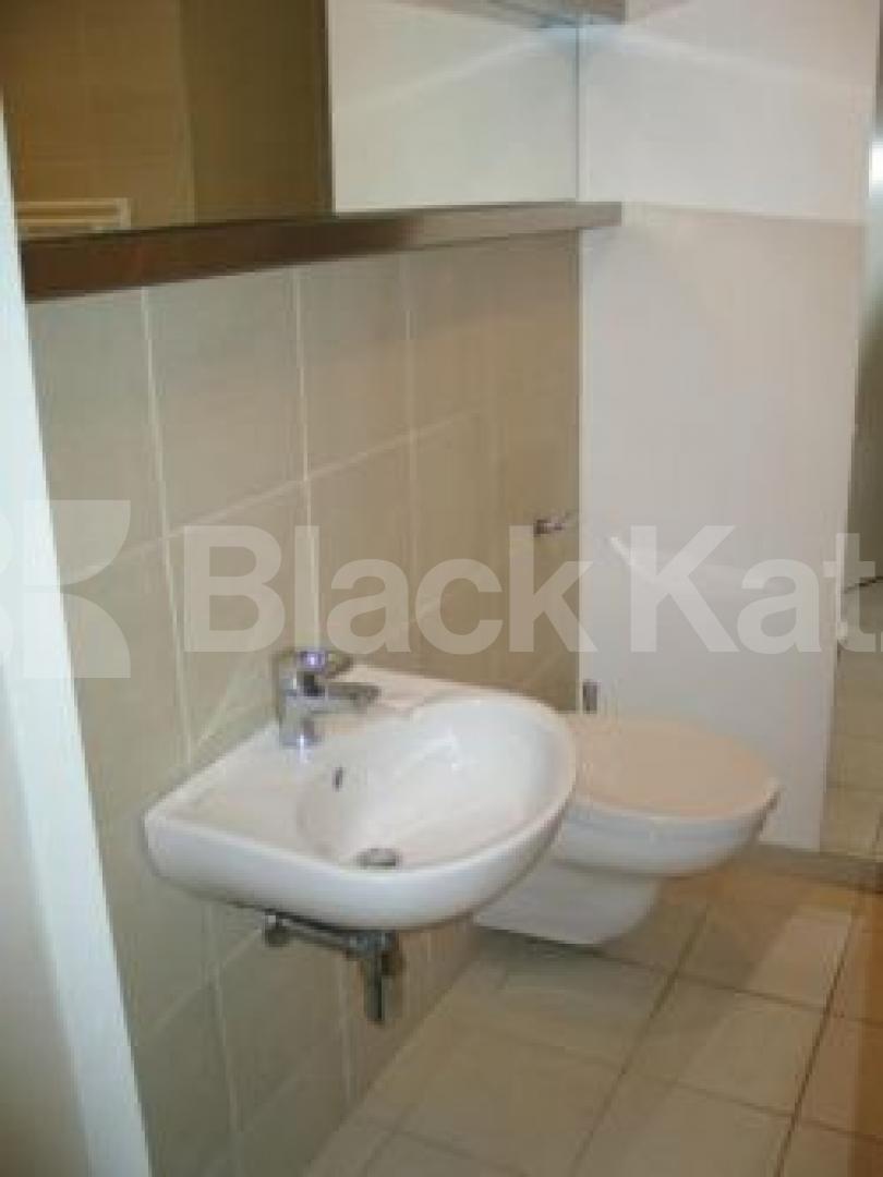 			GREAT LOCATION, 2 Bedroom, 1 bath, 1 reception Apartment			 The Glass Building, CAMDEN 